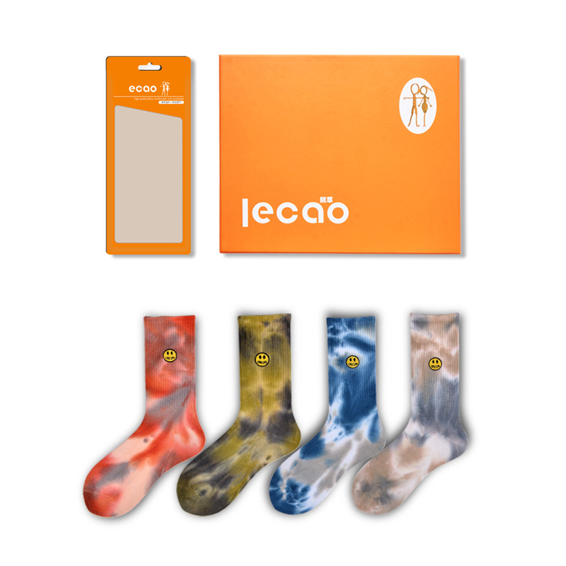 ECAO 4 Pairs / Boxed Tie-dyed Crew Socks Male Stockings Hip-hop Street Basketball Smiley Ins Long-barreled Winter Socks
